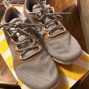 adidas pure boost X TR 2 size 8 womens